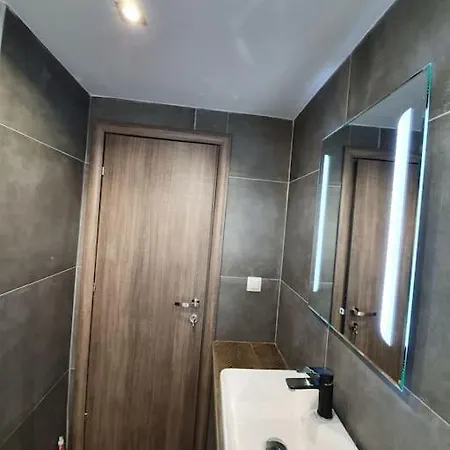 Apartment Rotonda Citycenter Two Apart.new Renovated! *